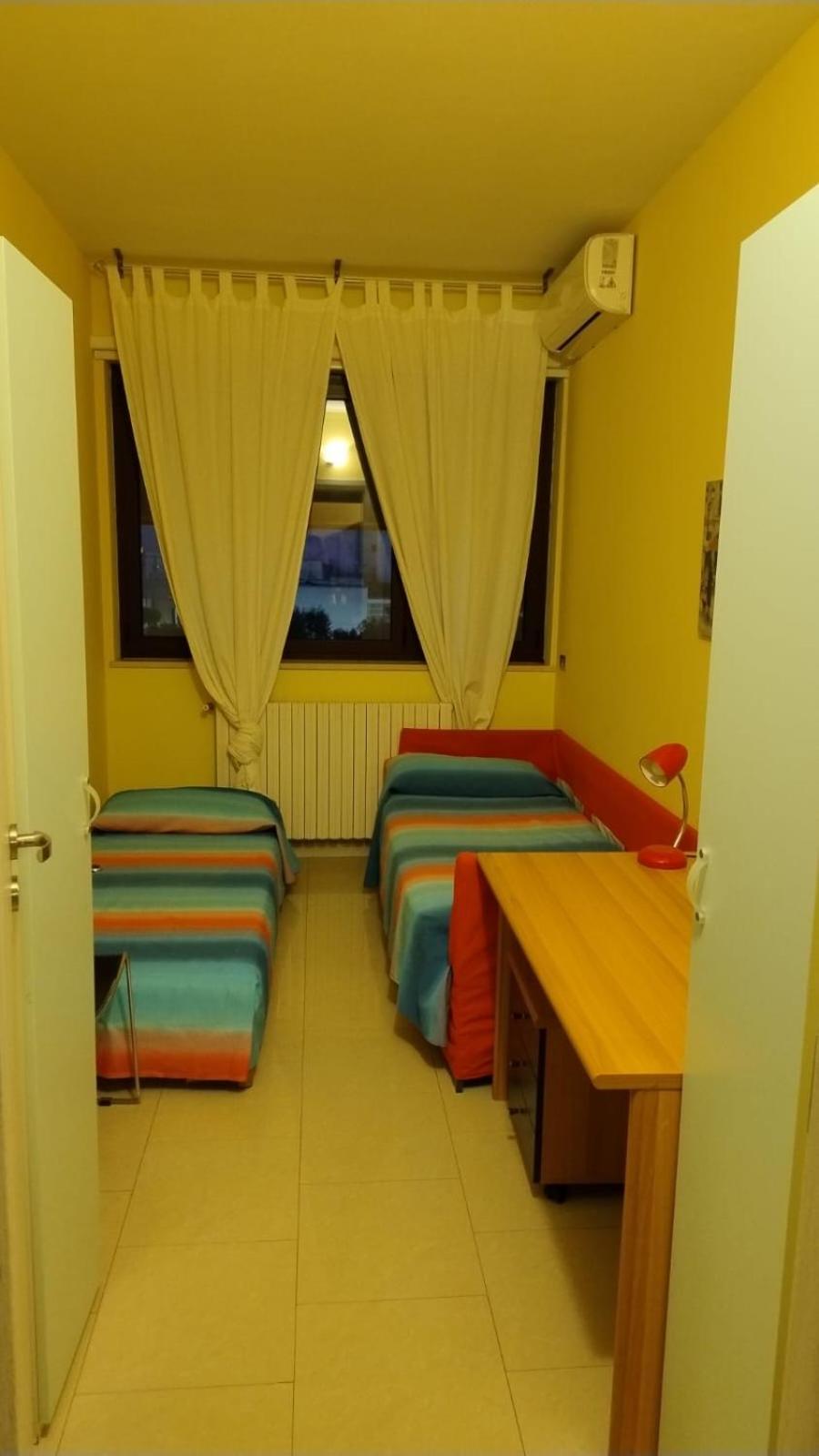 "La Casa Di Mariagrazia" Rooms Con Cucina Condivisa E Terrazza 삼미첼디바리 외부 사진