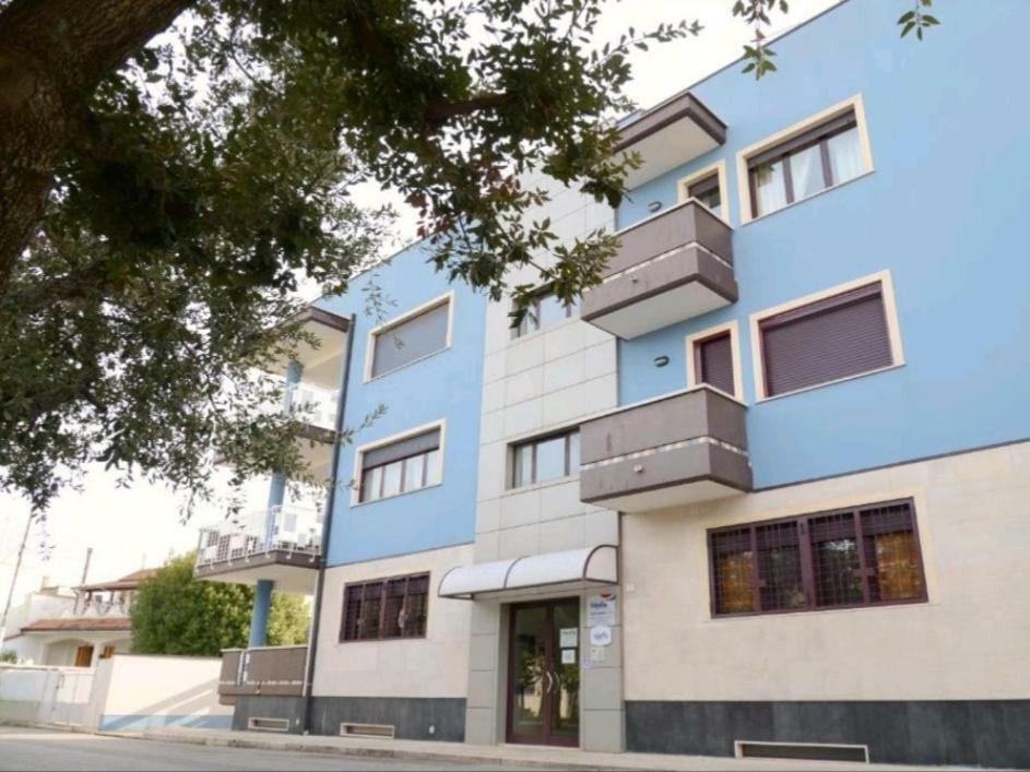 "La Casa Di Mariagrazia" Rooms Con Cucina Condivisa E Terrazza 삼미첼디바리 외부 사진