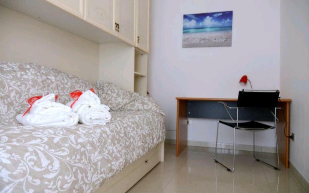"La Casa Di Mariagrazia" Rooms Con Cucina Condivisa E Terrazza 삼미첼디바리 외부 사진