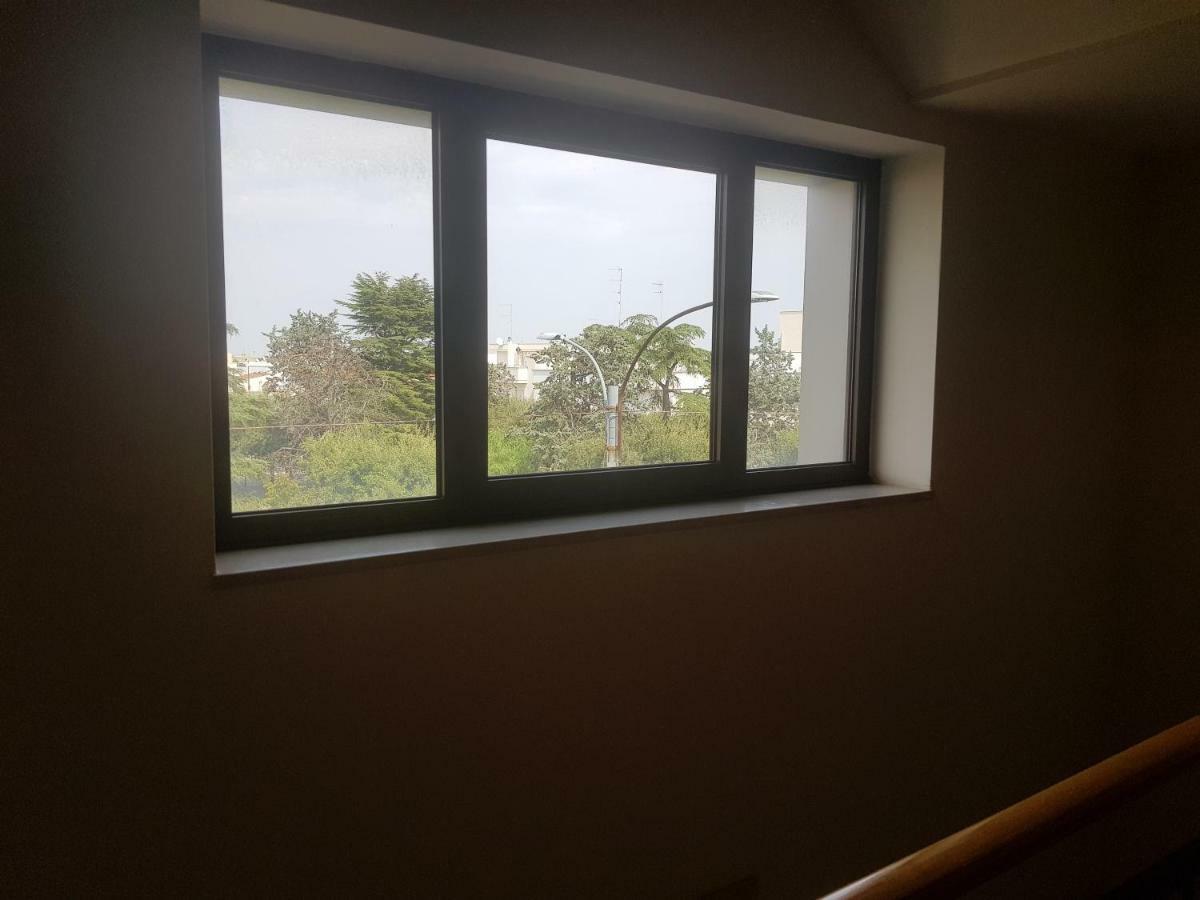 "La Casa Di Mariagrazia" Rooms Con Cucina Condivisa E Terrazza 삼미첼디바리 외부 사진