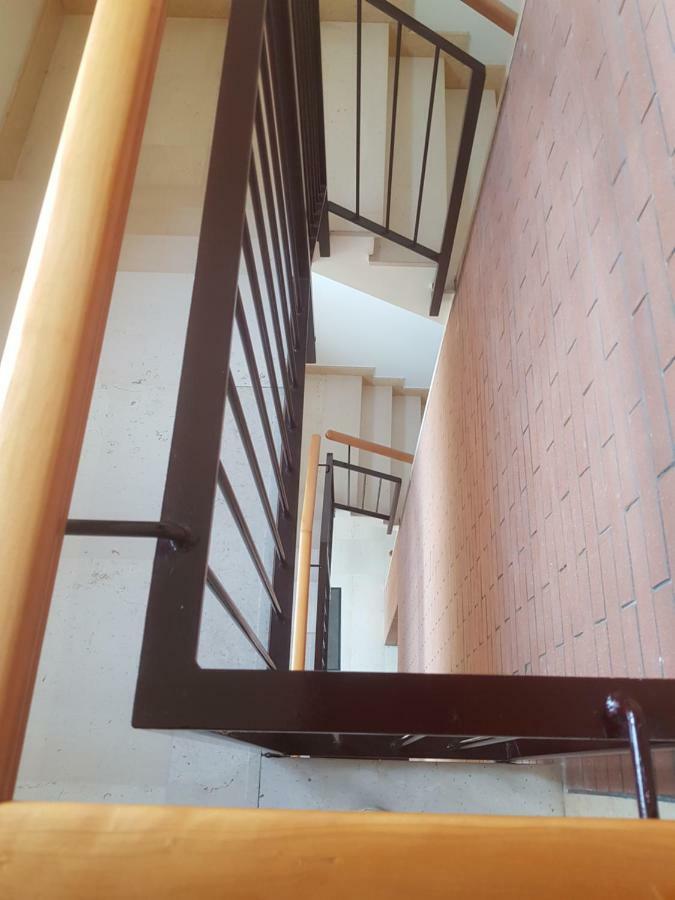 "La Casa Di Mariagrazia" Rooms Con Cucina Condivisa E Terrazza 삼미첼디바리 외부 사진