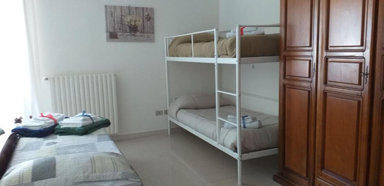 "La Casa Di Mariagrazia" Rooms Con Cucina Condivisa E Terrazza 삼미첼디바리 외부 사진